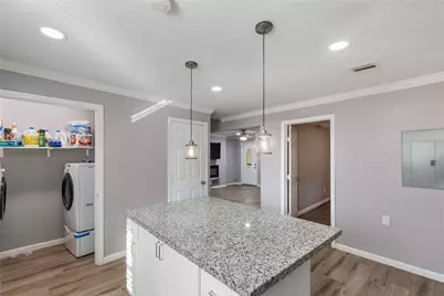 2705 21st Street, Hempstead, TX 77445 - Photo 8