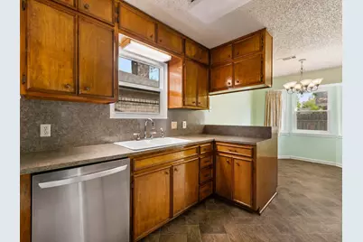 1517 Oakcrest Street, Wharton, TX 77488 - Photo 6