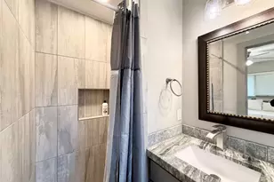 4741 Kinglet St, Houston, TX 77035 - Photo 38