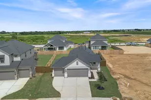 328 Gambels Quail Rd, Waller, TX 77484 - Photo 4