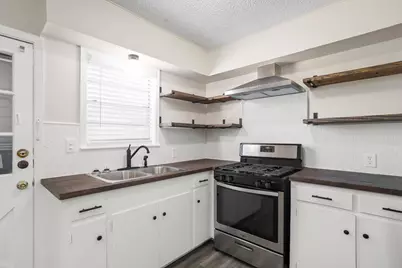 118 Johnson Street, La Marque, TX 77568 - Photo 6