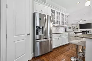 1042 W 15th 1/2 St, Houston, TX 77008 - Photo 18