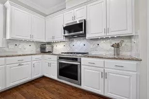 1042 W 15th 1/2 St, Houston, TX 77008 - Photo 20