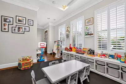 1042 W 15th 1/2 Street, Houston, TX 77008 - Photo 24