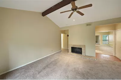 11711 Memorial Drive #604, Houston, TX 77024 - Photo 14