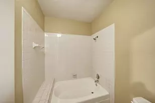 11711 Memorial Dr, Houston, TX 77024 - Photo 24