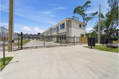 8908 Knoll Leaf Drive, Houston, TX 77080 - Photo 32