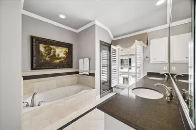 130 Oak Place Drive, Houston, TX 77006 - Photo 10