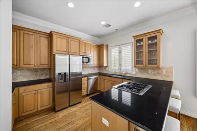 130 Oak Place Drive, Houston, TX 77006 - Photo 6