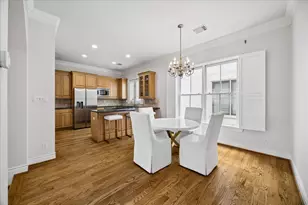 130 Oak Pl Dr, Houston, TX 77006 - Photo 4