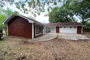 1195 Gunter St, Beaumont, TX 77705 - Photo 2