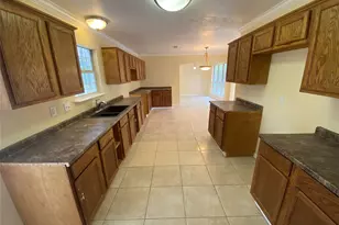 1195 Gunter St, Beaumont, TX 77705 - Photo 4