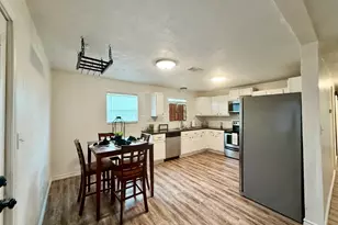 1002 Block St, Port Neches, TX 77651 - Photo 8