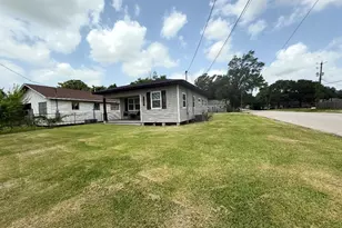 1002 Block St, Port Neches, TX 77651 - Photo 16