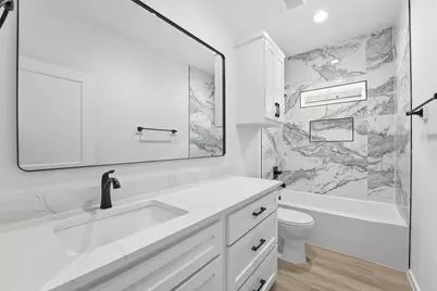 524 N 4th Street, La Porte, TX 77571 - Photo 18