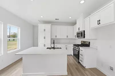 524 N 4th Street, La Porte, TX 77571 - Photo 10