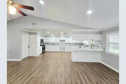 2433 Freeway Manor Drive, Rosenberg, TX 77471 - Photo 4