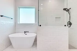 1307 E 27th St, Houston, TX 77009 - Photo 32