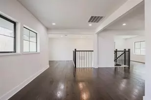 5614 Indian Cir, Houston, TX 77056 - Photo 14