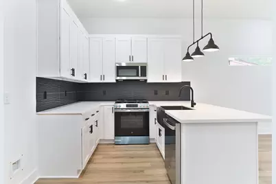 8109 Bigwood Street #B, Houston, TX 77078 - Photo 10