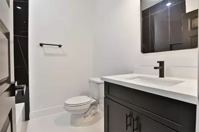 8109 Bigwood Street #B, Houston, TX 77078 - Photo 16