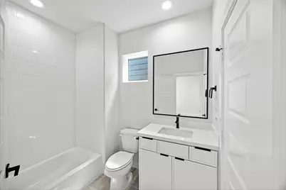 523 Hillwood Heights Drive, Houston, TX 77091 - Photo 32