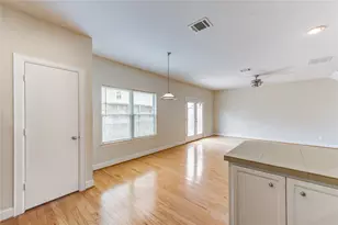 3721 Main Poplar Dr, Houston, TX 77025 - Photo 18