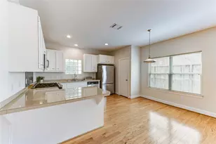 3721 Main Poplar Dr, Houston, TX 77025 - Photo 14