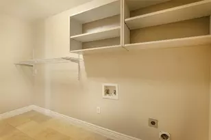 2098 Harland Dr, Houston, TX 77055 - Photo 18