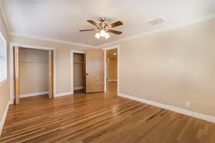 2098 Harland Dr, Houston, TX 77055 - Photo 36