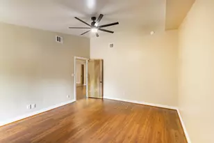 2098 Harland Dr, Houston, TX 77055 - Photo 42