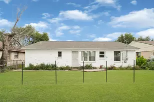 5714 Peacock St, Houston, TX 77033 - Photo 4