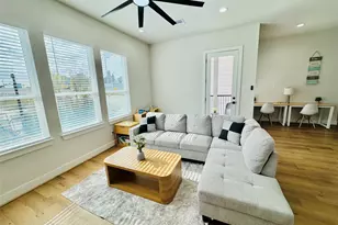 1811 Brooks St, Houston, TX 77026 - Photo 6