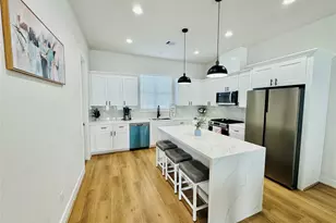 1811 Brooks St, Houston, TX 77026 - Photo 1