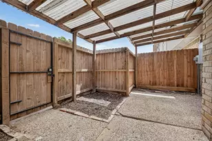 10383 Briar Forest Dr, Houston, TX 77042 - Photo 44