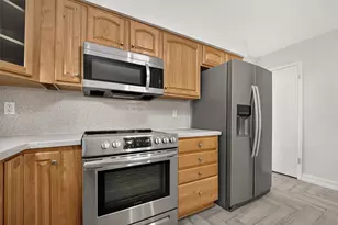 10383 Briar Forest Dr, Houston, TX 77042 - Photo 16
