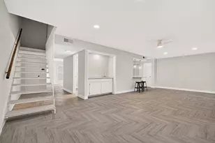 10383 Briar Forest Dr, Houston, TX 77042 - Photo 10