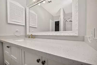 10383 Briar Forest Drive, Houston, TX 77042 - Photo 36