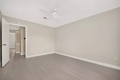 10383 Briar Forest Drive, Houston, TX 77042 - Photo 24