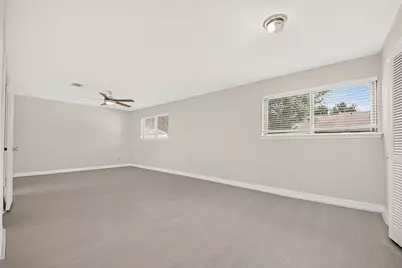 10383 Briar Forest Drive, Houston, TX 77042 - Photo 32