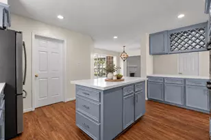 2108 Cherry Hills Dr, League City, TX 77573 - Photo 10