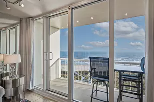 1401 E Beach Dr, Galveston, TX 77550 - Photo 14