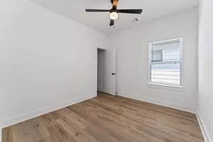 8023 Cora St, Houston, TX 77088 - Photo 14