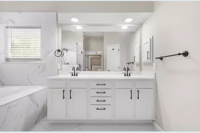 123 Sheerborne Court, The Woodlands, TX 77382 - Photo 18