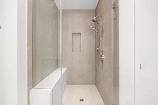 2323 W Main St, Houston, TX 77098 - Photo 20