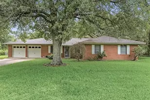 2020 35th St, Orange, TX 77630 - Photo 1