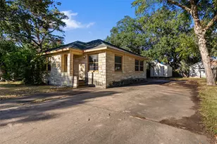 407 S 4th St, Ganado, TX 77962 - Photo 1
