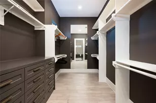 911 Thompson St, Houston, TX 77007 - Photo 4