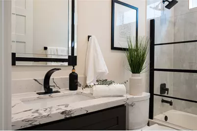 911 Thompson Street, Houston, TX 77007 - Photo 24