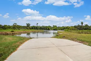 4210 Leslie's Way, Dickinson, TX 77539 - Photo 20